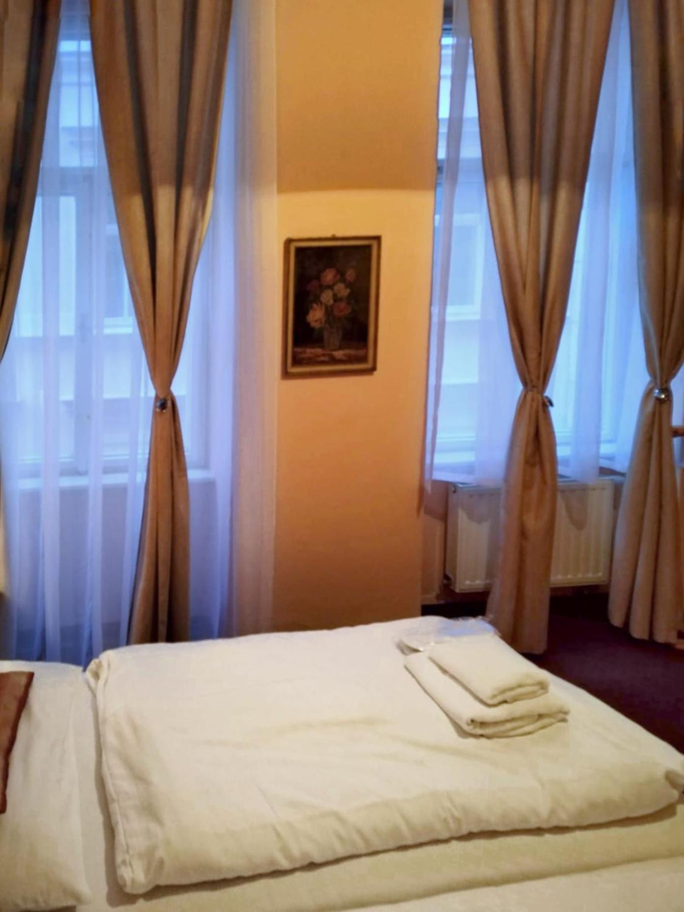 Delux Kolonada Apartment Karlovy Vary Bagian luar foto
