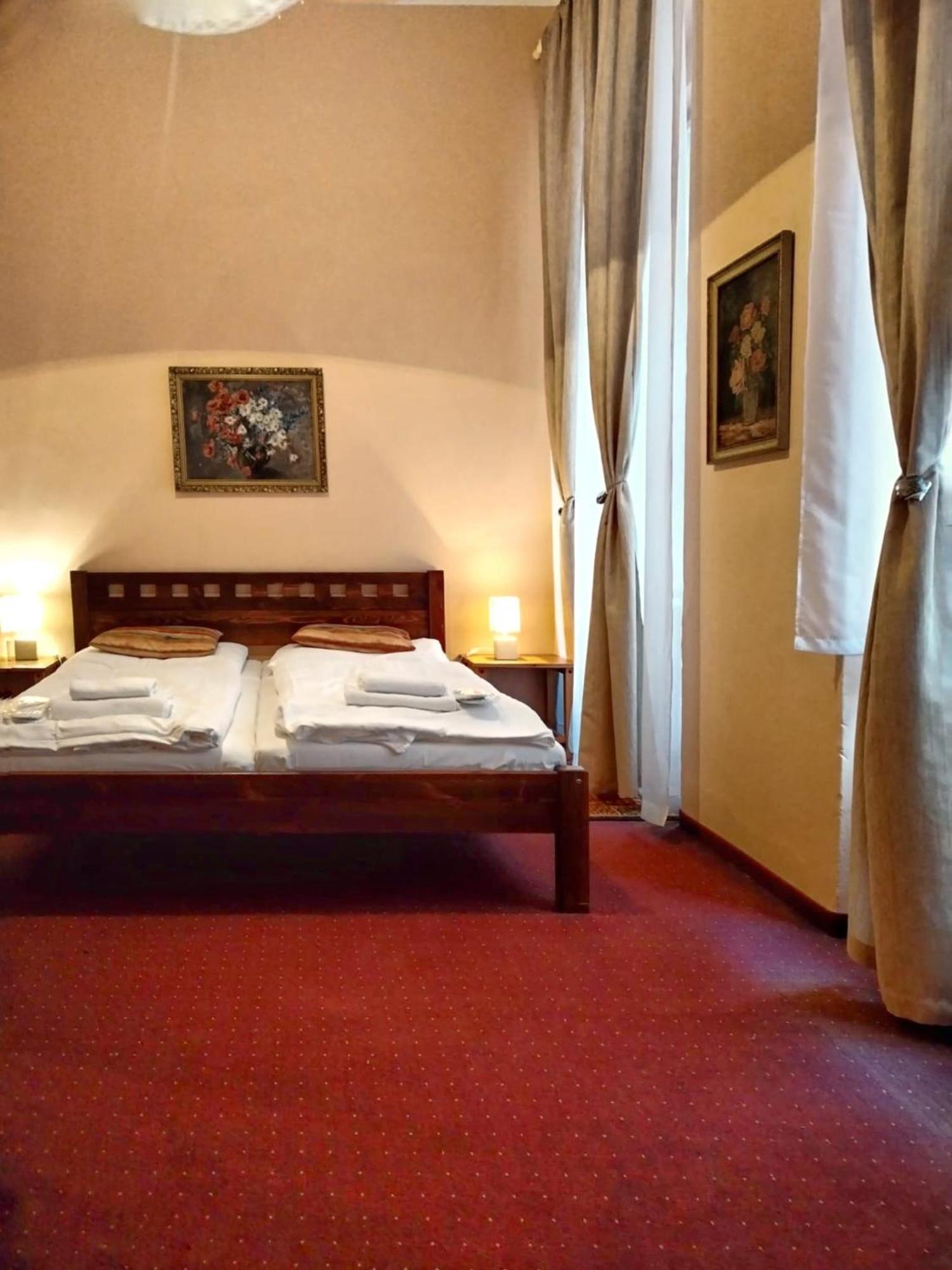 Delux Kolonada Apartment Karlovy Vary Bagian luar foto